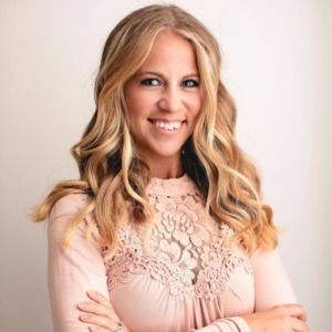 Meet your Posher, Rebecca